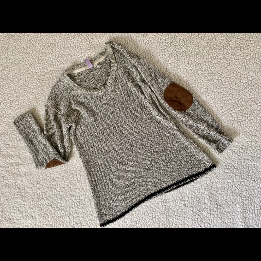 Knit sweater w/ elbow patches